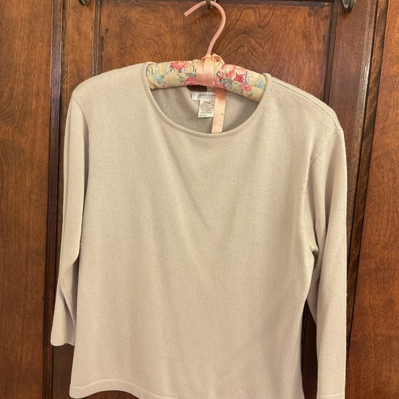 Jones New York Petite silk/cashmere top. - Picture 1 of 5
